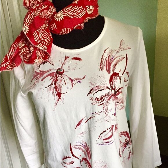Beautiful top by Koret size medium - Picture 1 of 1
